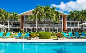 Aqua Bay Club Luxury Condos